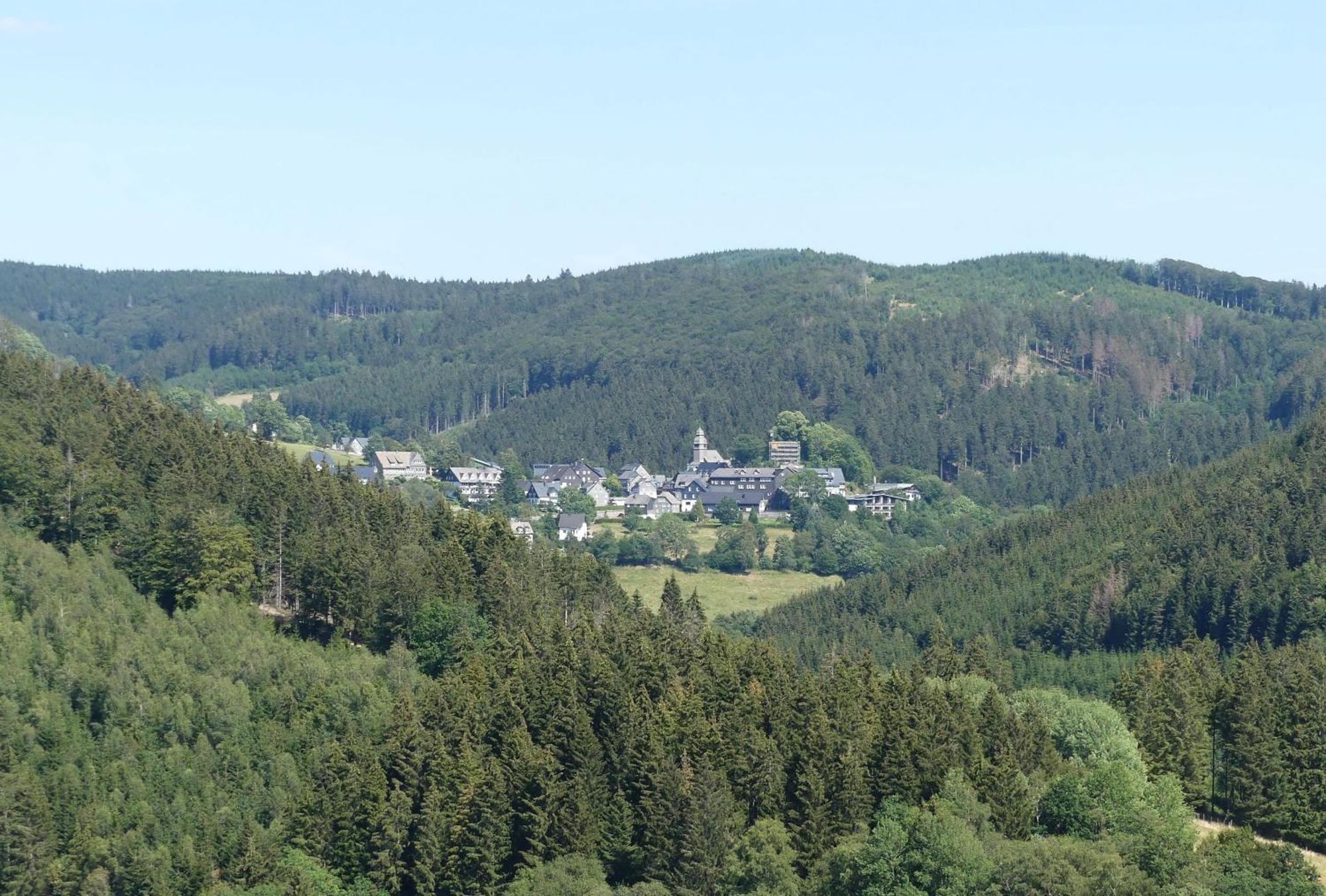 Hans Im Glueck Schmallenberg Exterior photo